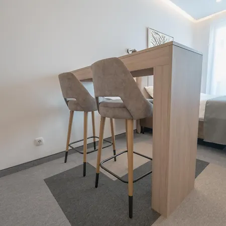 Aparthotel Aura Loznica