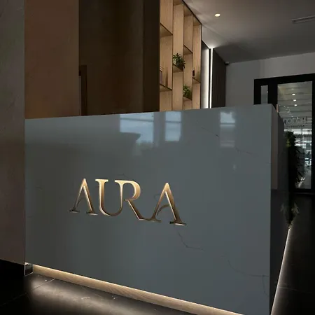 Aura *