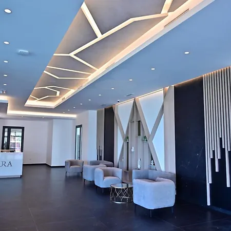 Aparthotel Aura