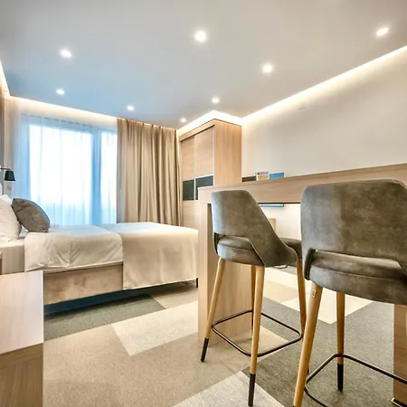 Apartmanhotel Aura